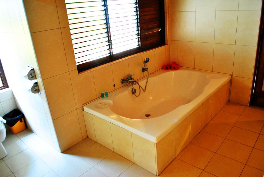 Leyte Park Resort Hotel Tacloban Zimmer foto